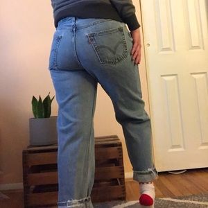 Vintage 2004 Levi’s 550 relaxed fit men’s jeans